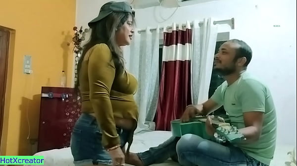 Desi Amateur fucking Priya Bhabhi&excl; Desi Hardcore sex